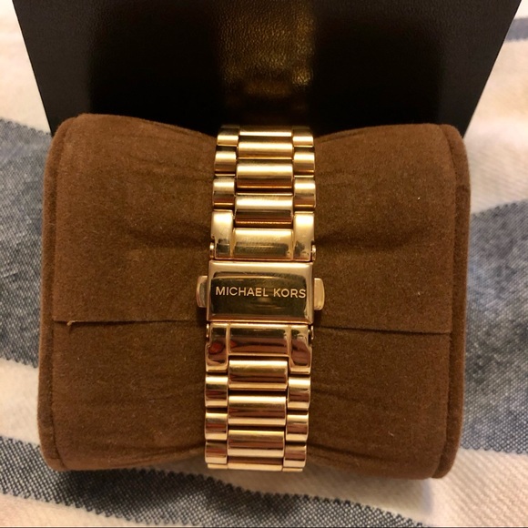 Michael Kors Blake Brown Dial Rose Gold Watch - Picture 9 of 10